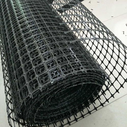 鋼塑土工格柵在工程建設(shè)與養(yǎng)殖領(lǐng)域的應(yīng)用